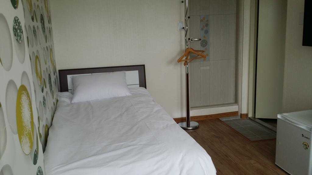 Hamory Guesthouse Dongdaemun Szöul Szoba fotó